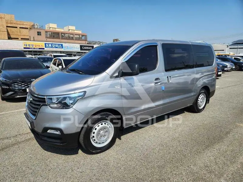 2018 Hyundai Grand Starex