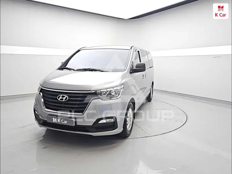 2018 Hyundai Grand Starex