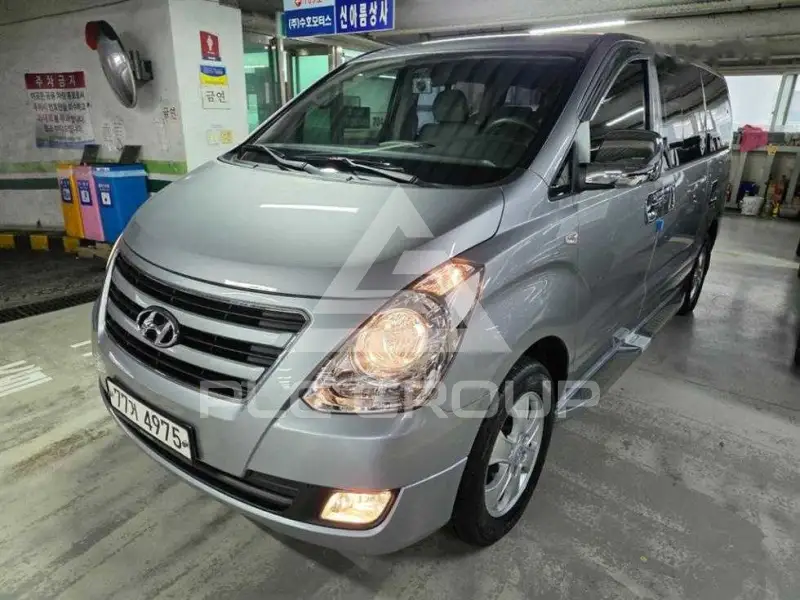 2018 Hyundai Starex