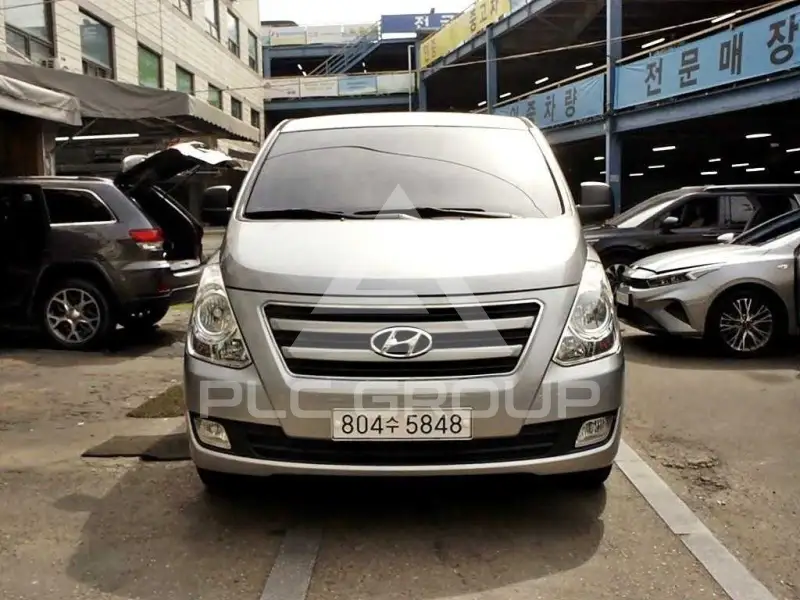 2018 Hyundai Starex