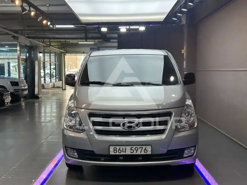 2018 Hyundai Starex