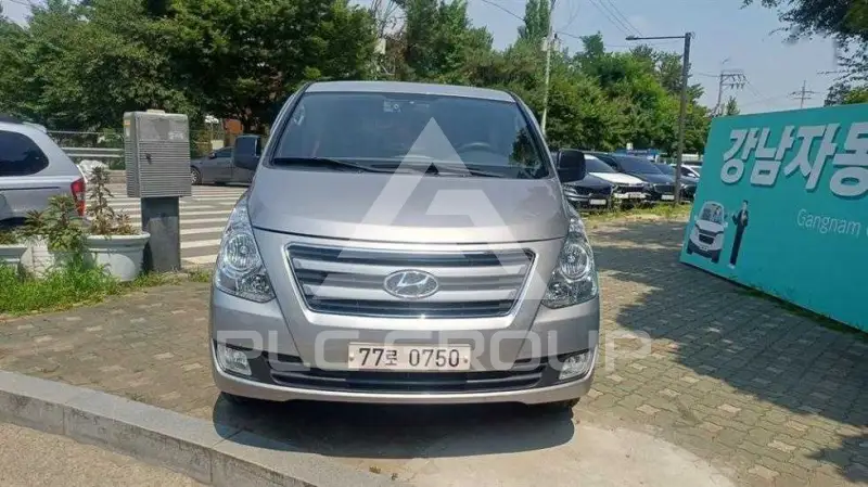2018 Hyundai Starex