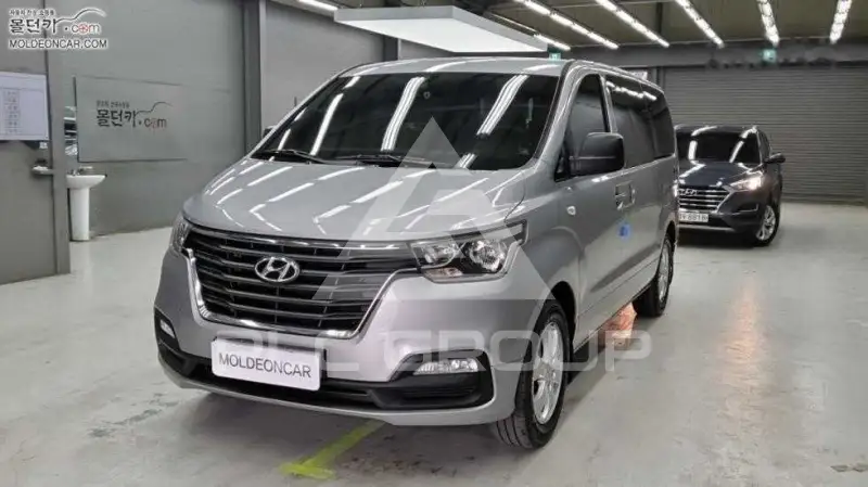 2019 Hyundai Grand Starex