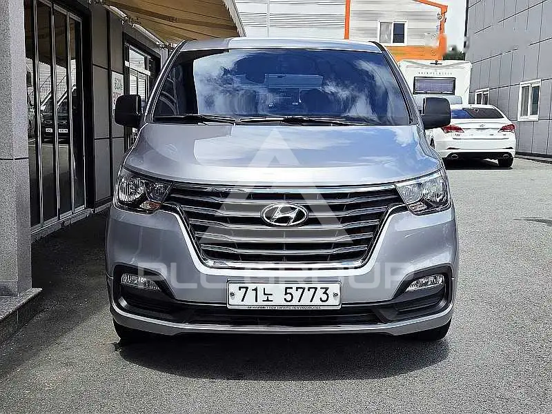2019 Hyundai Grand Starex
