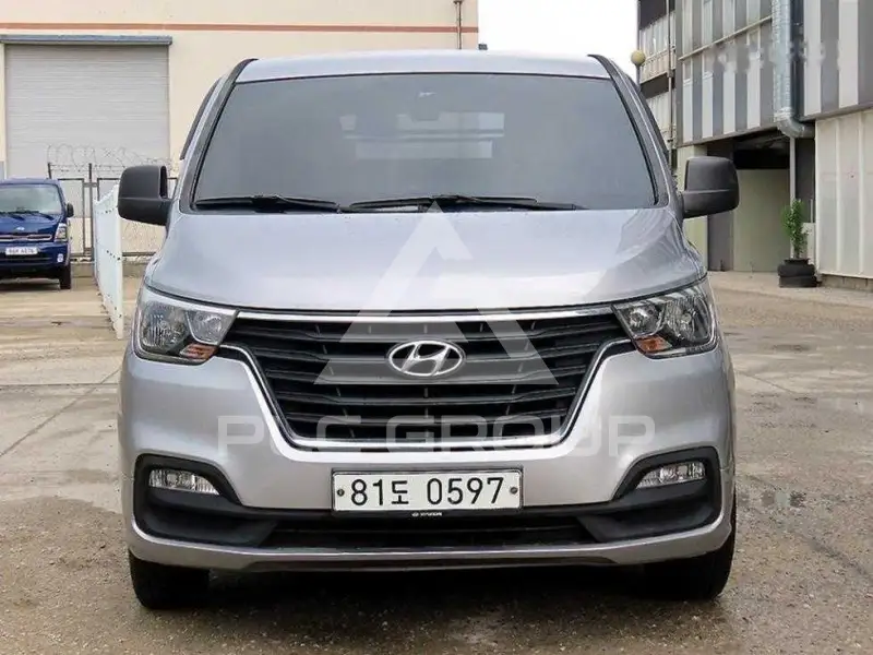 2019 Hyundai Grand Starex