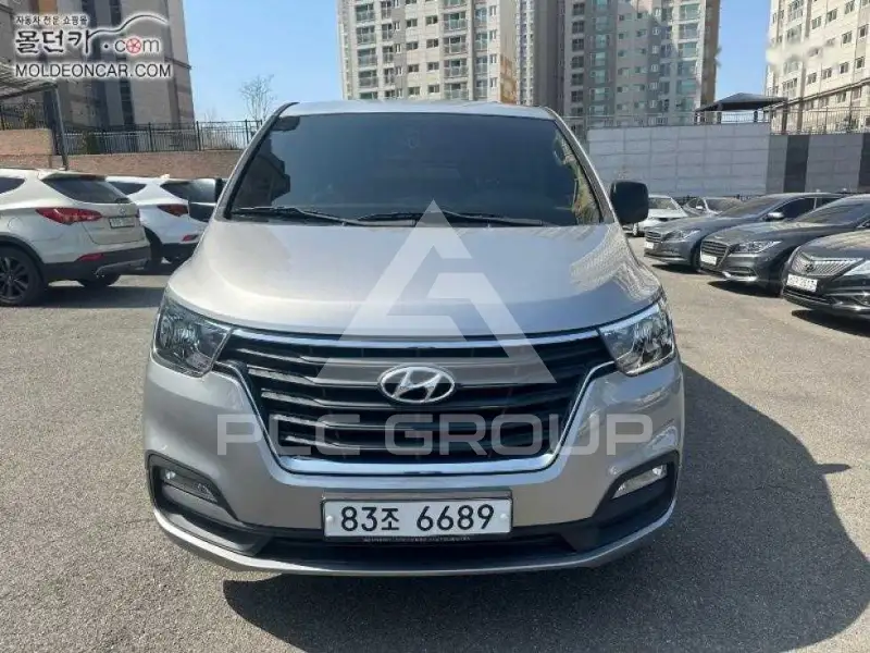 2019 Hyundai Grand Starex