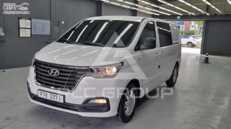 2019 Hyundai Grand Starex