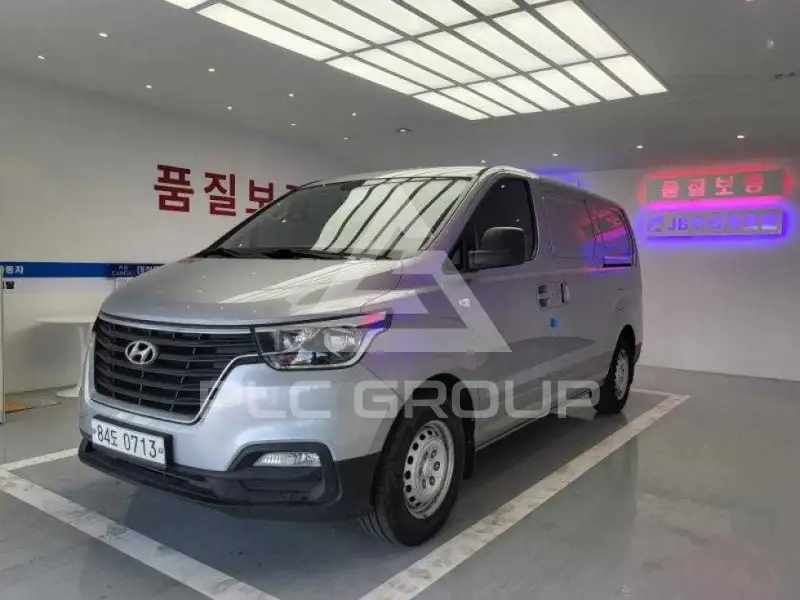 2019 Hyundai Grand Starex