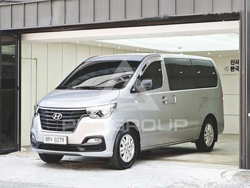 2020 Hyundai Grand Starex