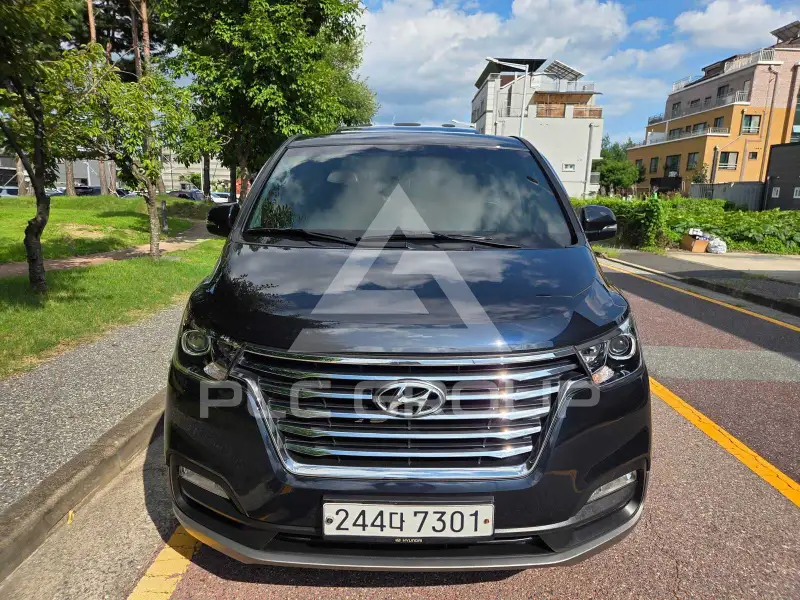 2020 Hyundai Grand Starex