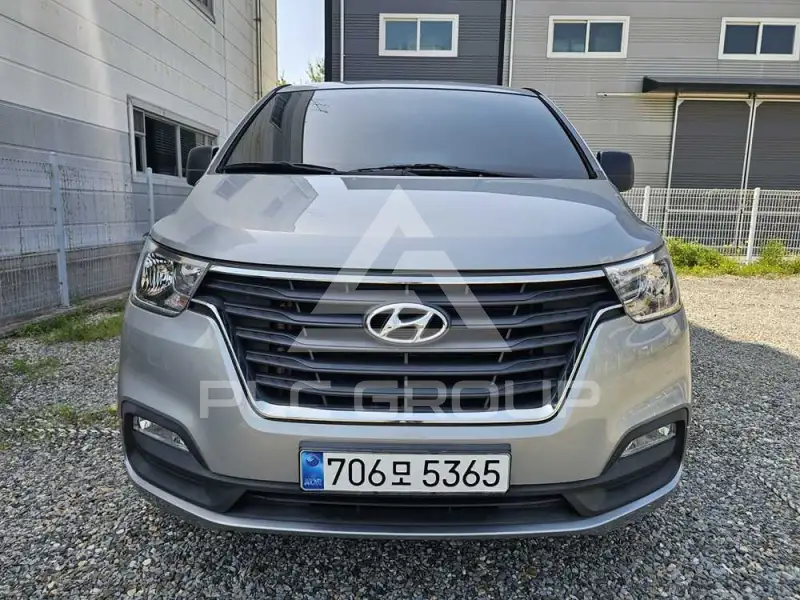 2020 Hyundai Grand Starex