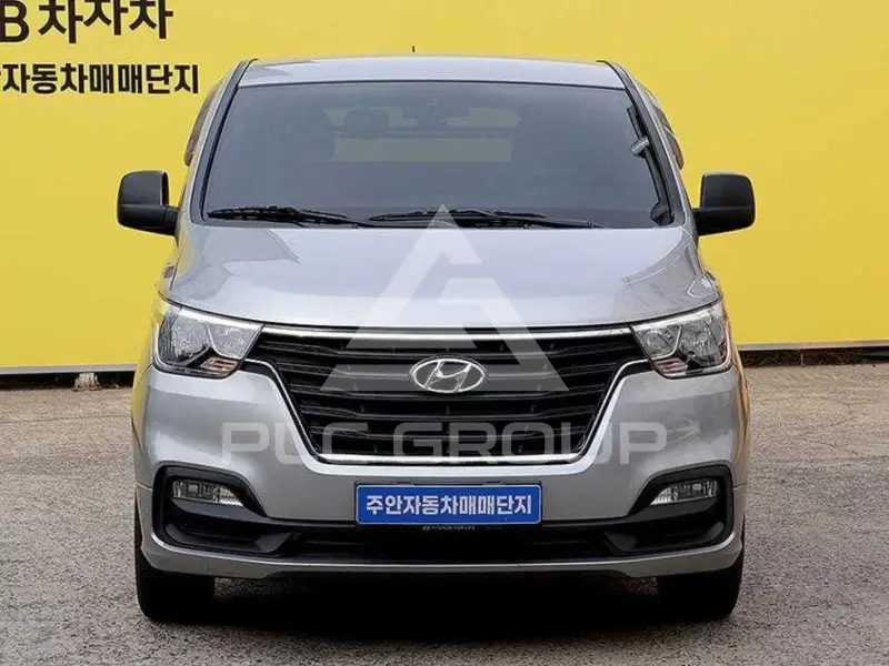 2020 Hyundai Grand Starex