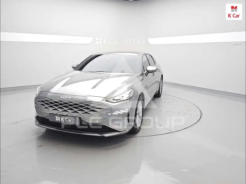 2021 KIA K8