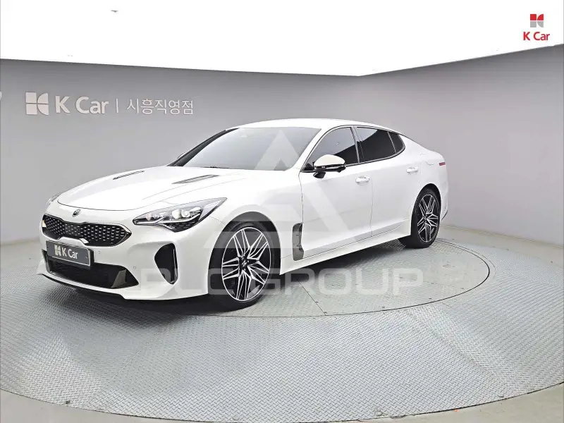 2021 KIA Stinger