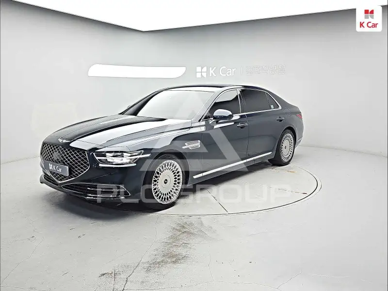 2021 Genesis G90