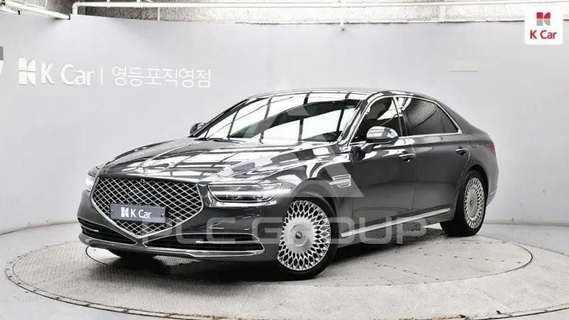 2021 Genesis G90