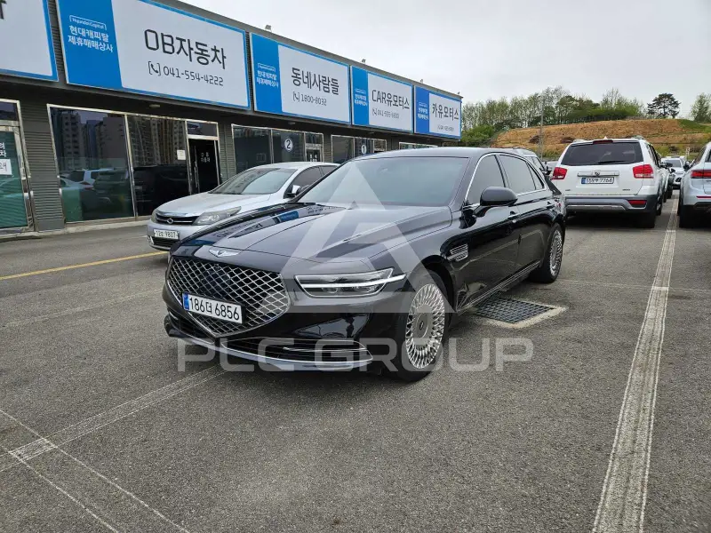 2021 Genesis G90