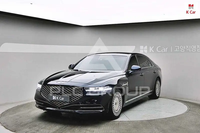 2021 Genesis G90