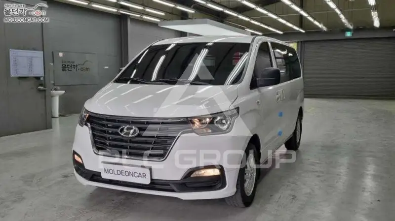 2021 Hyundai Grand Starex