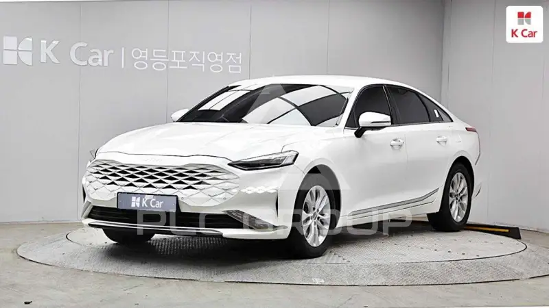 2022 KIA K8