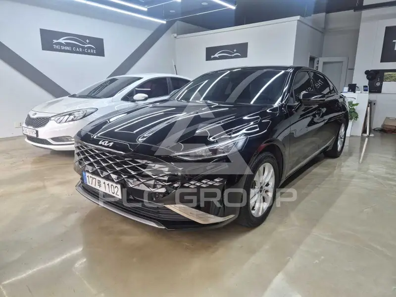 2022 KIA K8