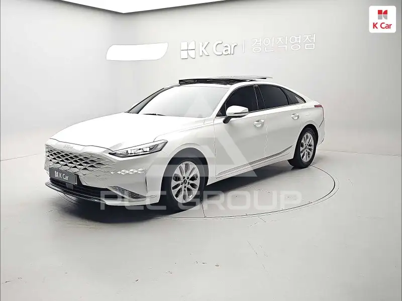 2022 KIA K8