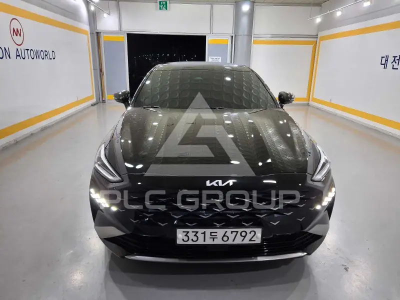 2022 KIA K8