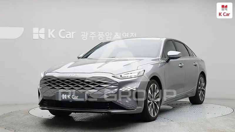 2022 KIA K8