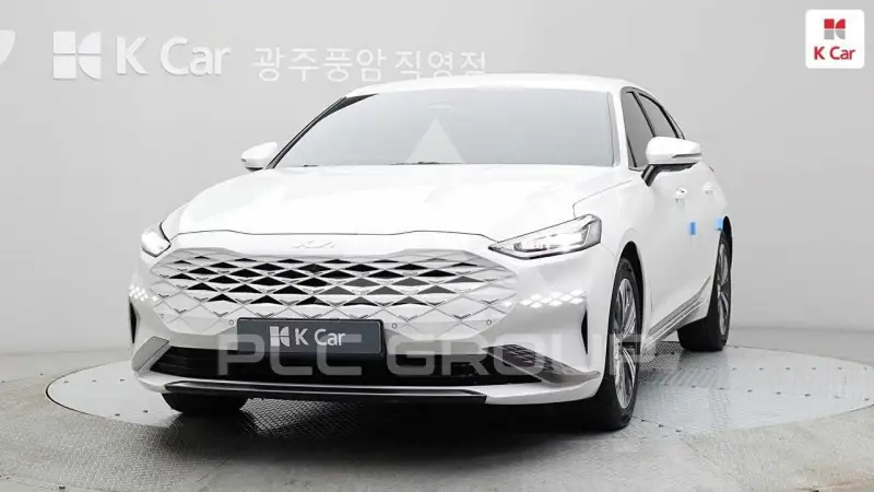 2022 KIA K8