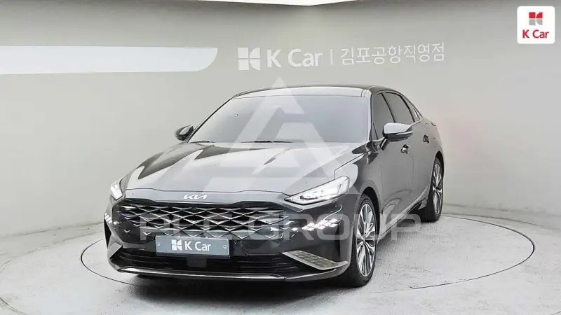 2022 KIA K8