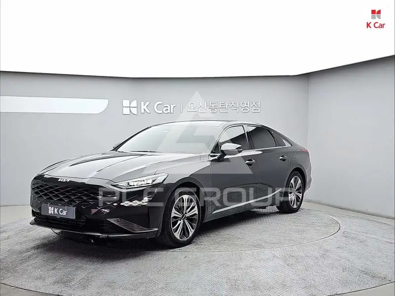 2022 KIA K8
