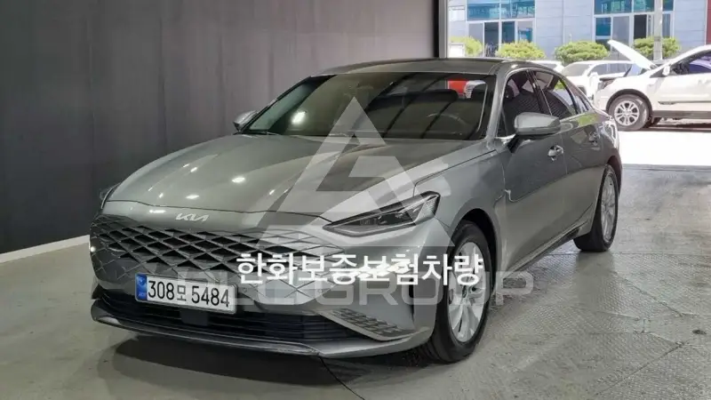 2022 KIA K8