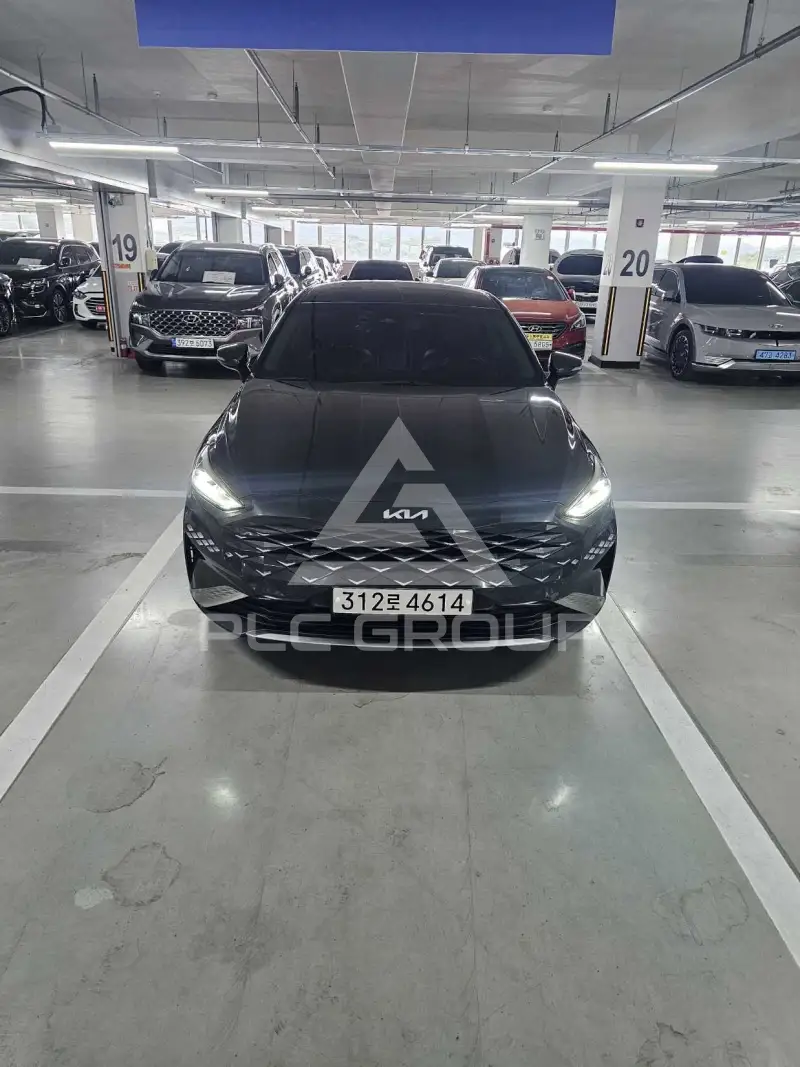 2022 KIA K8