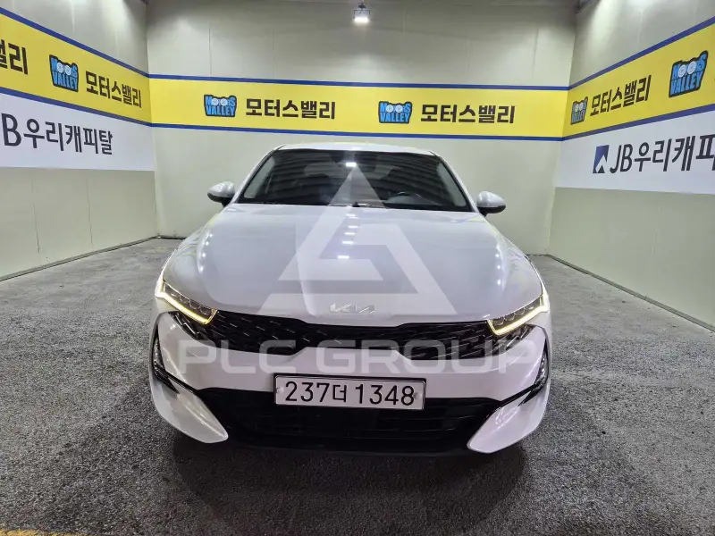 2022 KIA K5