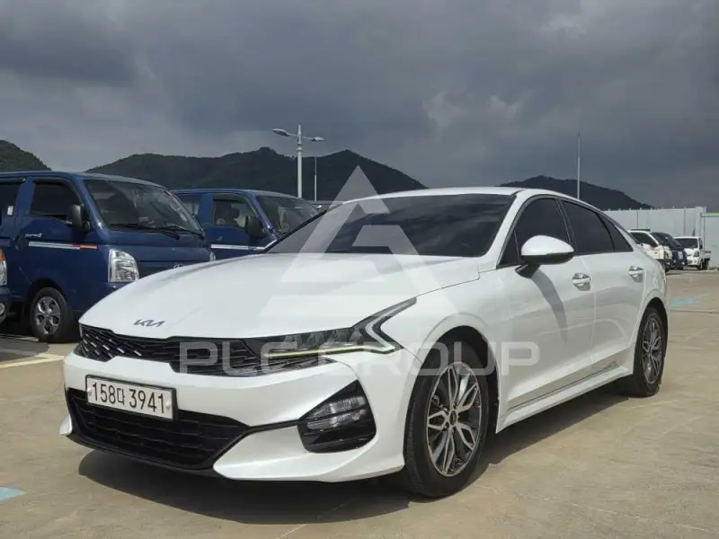 2022 KIA K5