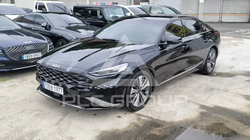 2022 KIA K8