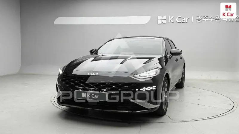 2022 KIA K8