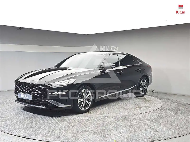 2022 KIA K8