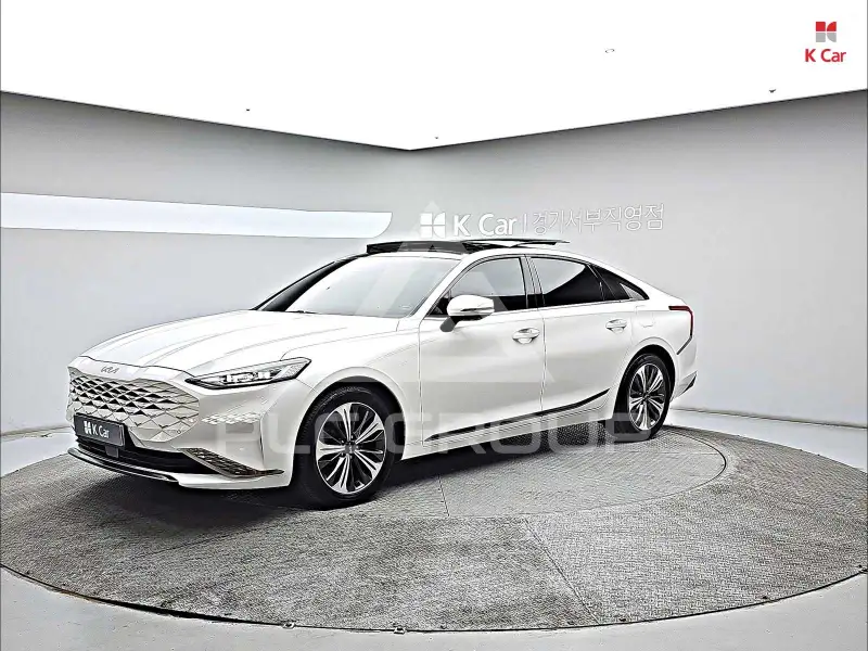2022 KIA K8