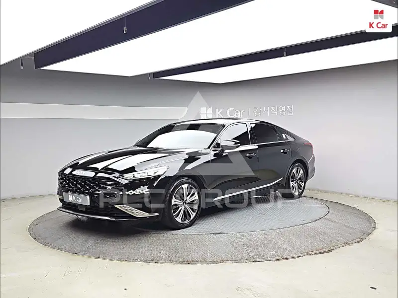 2022 KIA K8