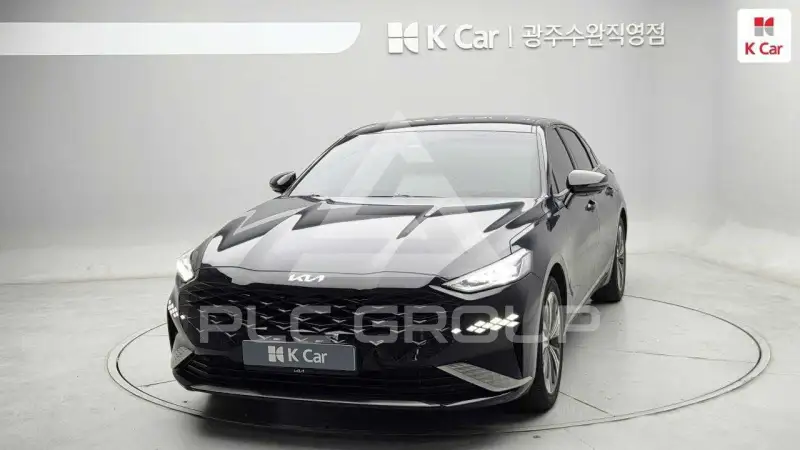 2022 KIA K8