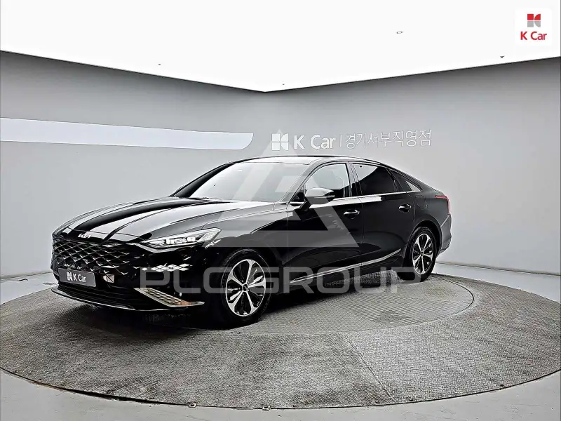 2022 KIA K8