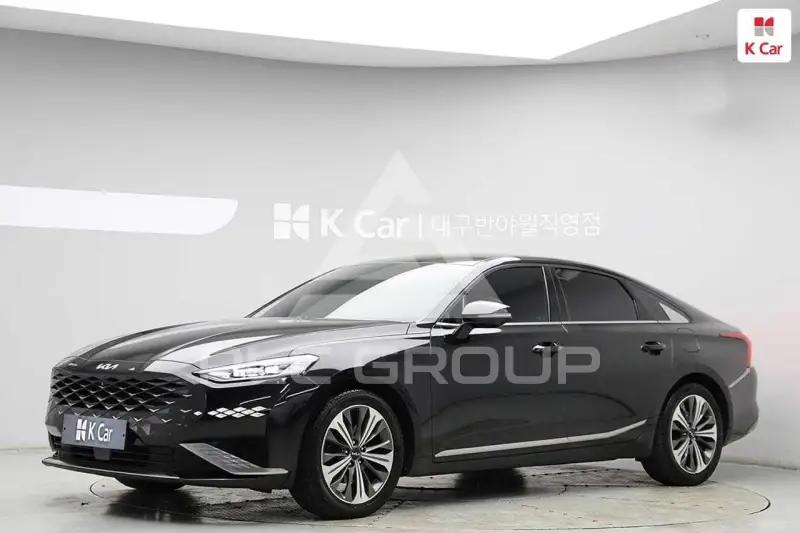 2022 KIA K8