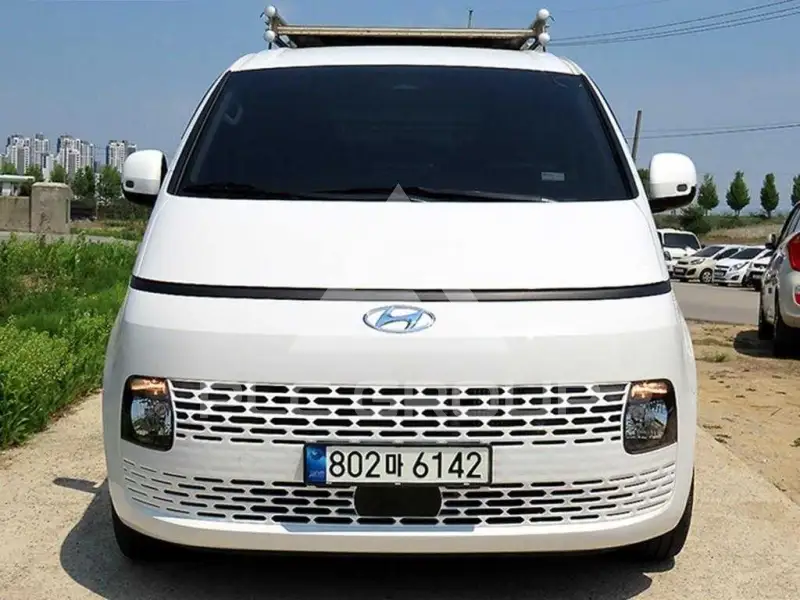 2022 Hyundai Staria