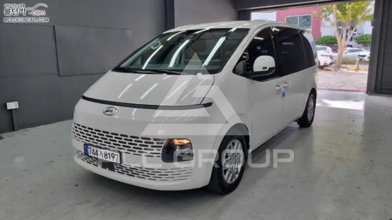 2022 Hyundai Staria