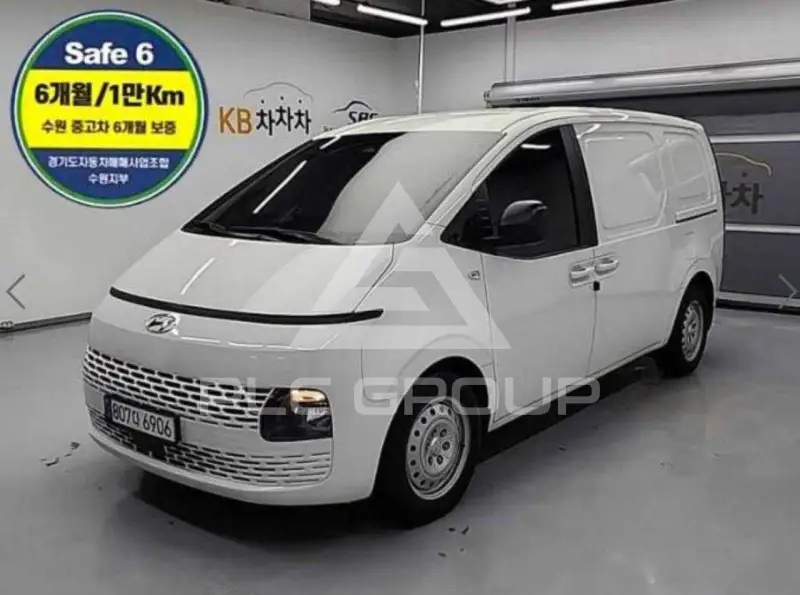 2022 Hyundai Staria