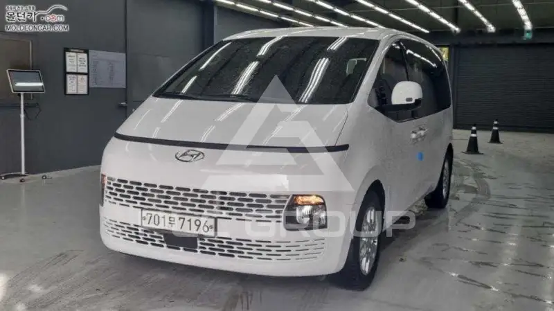 2022 Hyundai Staria