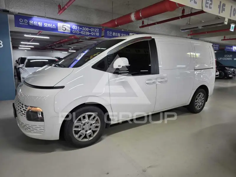 2022 Hyundai Staria