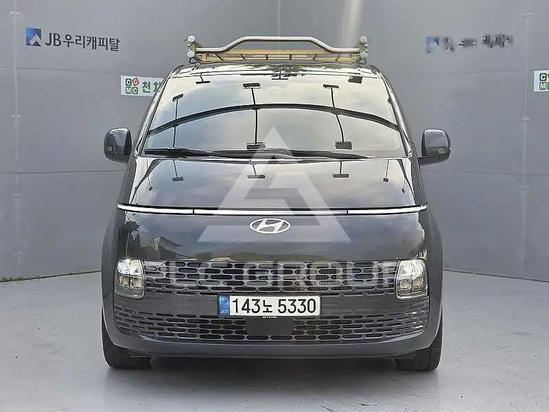 2022 Hyundai Staria
