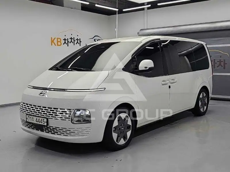 2022 Hyundai Staria